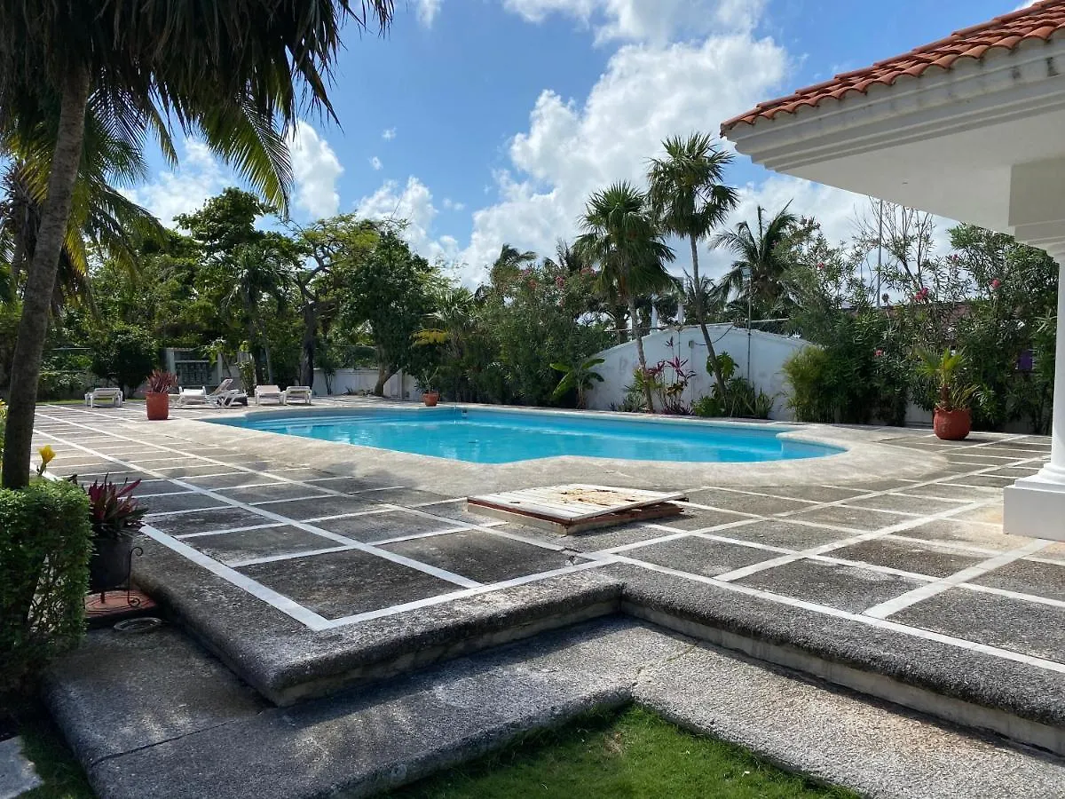 Casa Blanca Zh Kukulkan Mall Cancún Mexiko