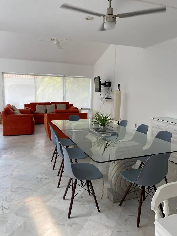 Casa Blanca Zh Kukulkan Mall Cancún 0*,